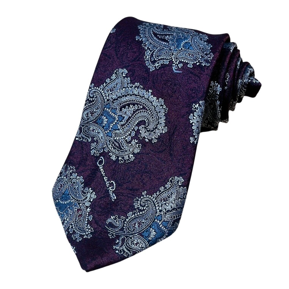 Vintage Oscar de la Renta Neck Tie 100% Silk USA Made Maroon with Silver Paisley